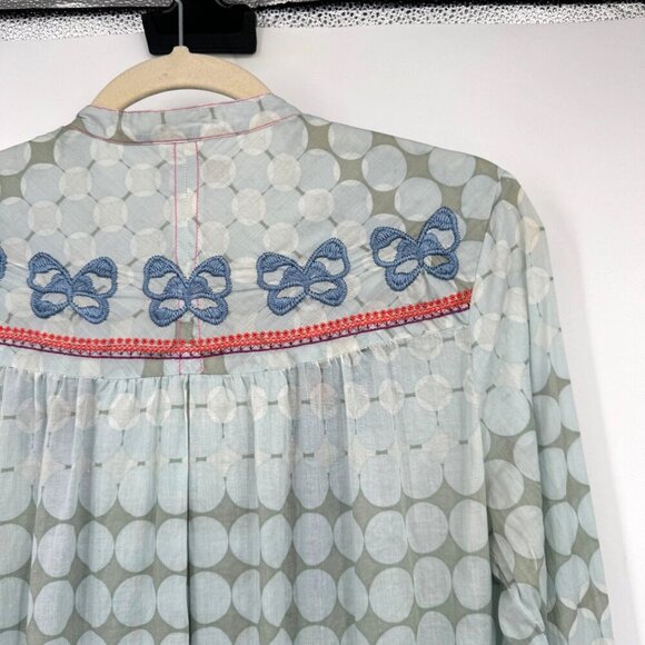 Johnny Was Workshop Embroidered Blouse woman’s size Medium Blue Boho Chic - Picture 10 of 14